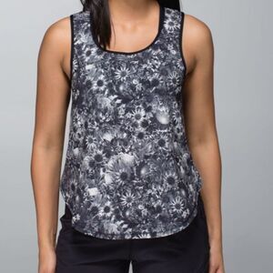 LULULEMON | Run:Split Singlet Gray Black Floral High Low Tank Top Women’s Size 8